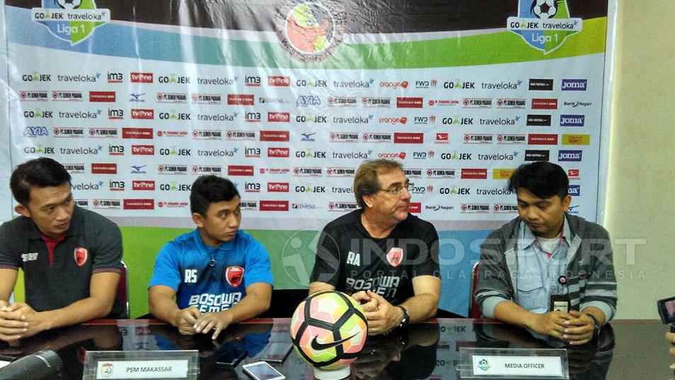 Pelatih PSM Makassar, Robert Rene Alberts Copyright: Taufik Hidayat/Indosport