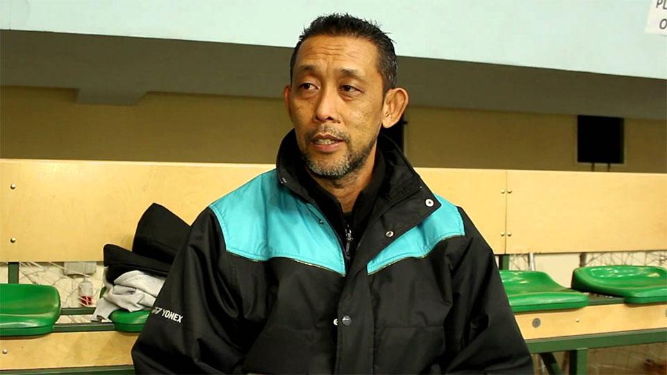 Serius saingi Indonesia, Direktur Pengembangan Bakat Muda Asosiasi Bulutangkis Malaysia (BAM), Misbun Sidek meminta legenda Kwan Yoke Meng untuk bulatkan tekad. - INDOSPORT