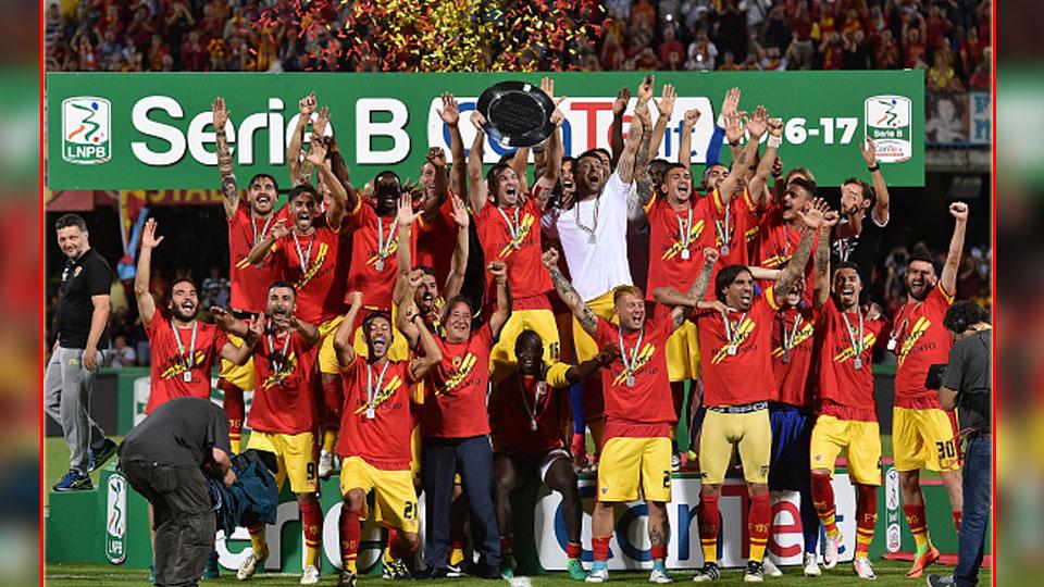 Benevento berhasil promosi ke Serie A Italia 2017/18. - INDOSPORT