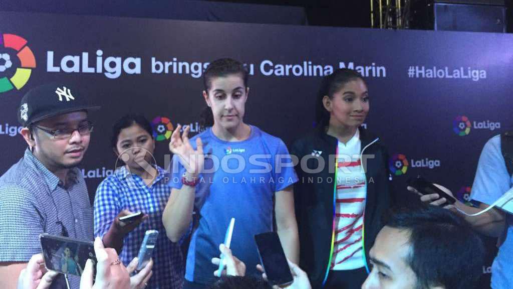 Carolina Marin saat mengunjungi Indonesia bersama La Liga Spanyol. Copyright: Indosport/Muhammad Adiyaksa