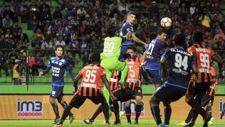 Perseru Serui tahan Arema FC tanpa gol di Malang. Copyright: wearemania.net