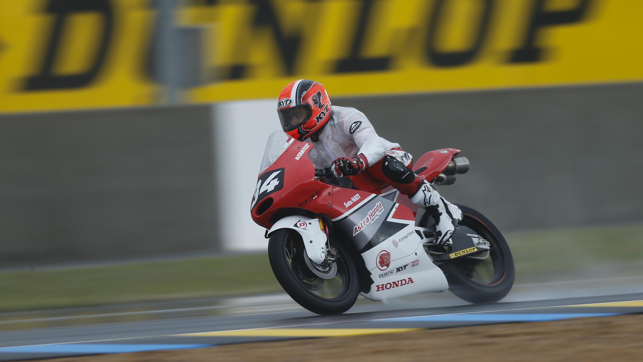 Pembalap motor Indonesia, Andi Gilang.