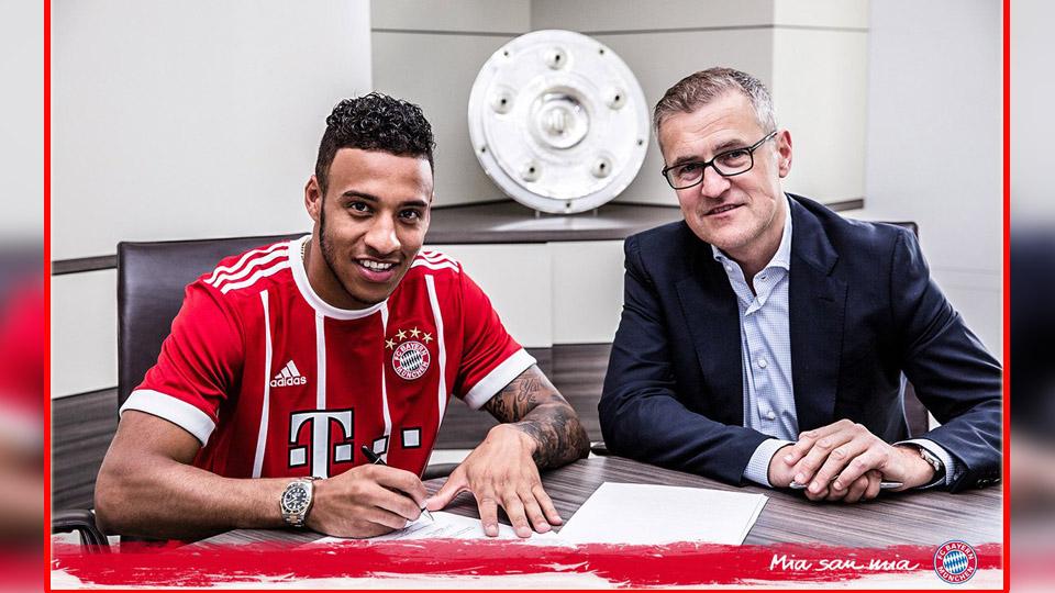 Corentin Tolisso, resmi menjadi milik Bayern Munchen. Copyright: Twitter Bayern Munchen