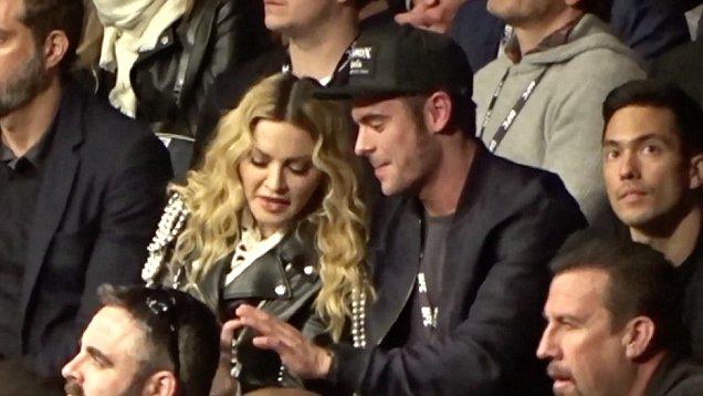 Madonna dan Zac Efron menonton laga Conor McGregor. Copyright: