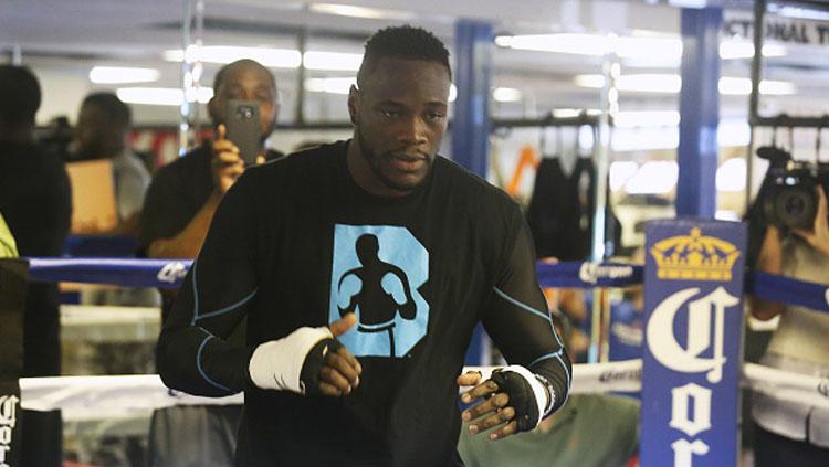 Deontay Wilder ketika sedang berlatih.
