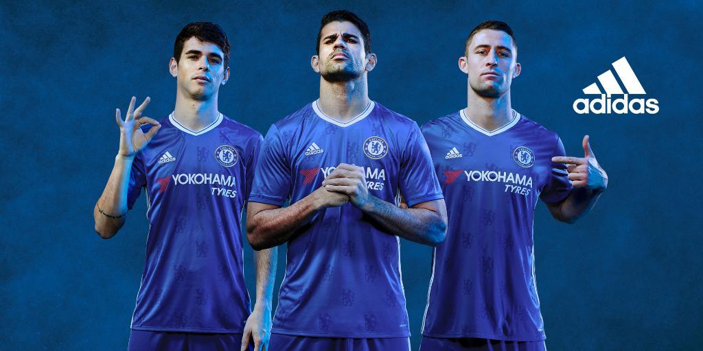Chelsea saat mempromosikan jersey mereka di musim 2016/17. Copyright: FootHeadlines