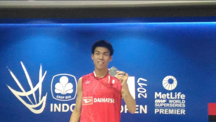 Mantan anak didik Hendry Saputra yang merupakan pebulutangkis tunggal putra Jepang, Kazumasa Sakai, bagikan kabar bahagia tentang pernikahannya.