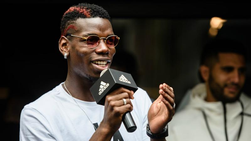 Paul Pogba ketika melakukan sesi tanya jawab di China. Copyright: 