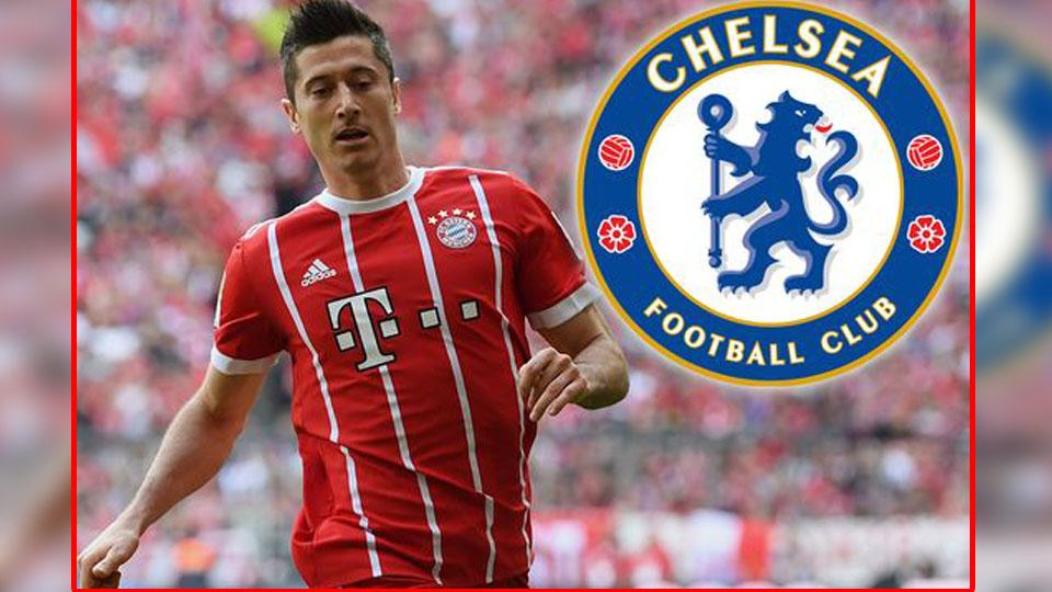 Robert Lewandowski, striker Bayern Munchen yang dikabarkan akan segera didatangkan Chelsea. Copyright: INDOSPORT