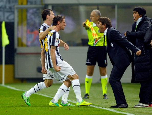Antonio Conte dan Claudio Marchisio melakukan selebrasi saat masih di Juventus. Copyright: INDOSPORT