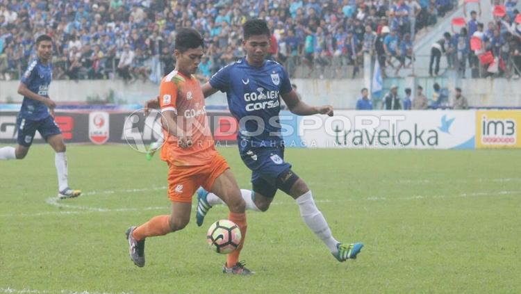 Duel antara PSIS Semarang melawan Sragen United di Stadion Jatidiri. Copyright: Arief Setiadi/INDOSPORT
