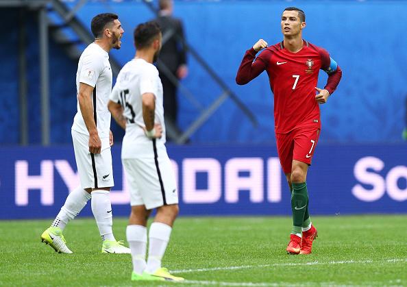 Selebrasi Cristiano Ronaldo usai cetak gol ke gawang Selandia Baru. Copyright: INDOSPORT