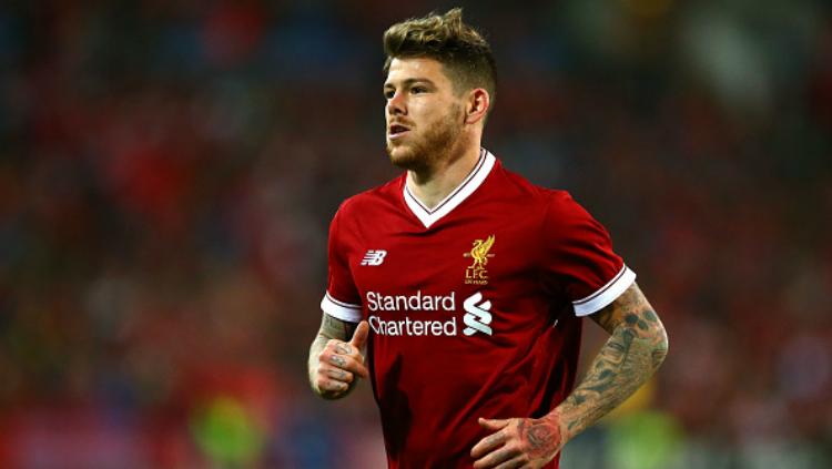 Bek Liverpool, Alberto Moreno. Copyright: Indosport