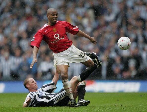 Quinton Fortune ketika masih memperkuat Manchester United. Copyright: INDOSPORT