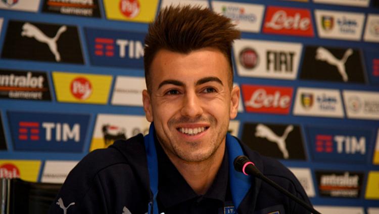 Stephan El Shaarawy dalam konferensi pers. Copyright: Indosport