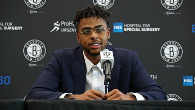 Russell saat diperkenalkan sebagai pemain baru di Brooklyn Nets. Copyright: Indosport