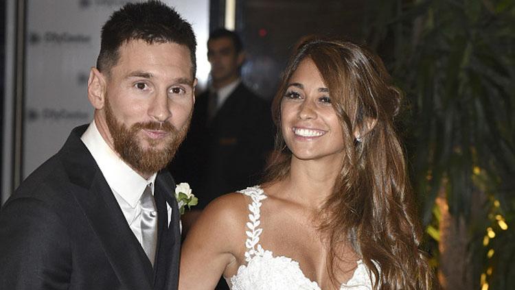 Bintang Paris Saint-Germain (PSG) yakni Lionel Messi mendapatkan teror mencekam usai bisnis istrinya, Antonella Roccuzzo, diserang komplotan bersenjata. - INDOSPORT