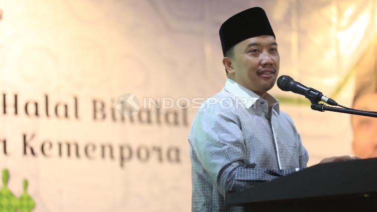 Imam Nahrawi saat memberikan pidato di acara halal bihalal. Copyright: Herry Ibrahim/INDOSPORT