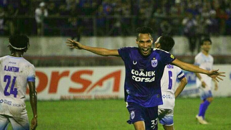 Ruud Gullit, gelandang bertahan PSIS Semarang Copyright: PSIS.co.id