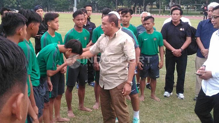 Edy Rahmayadi saat melepas Timnas U-16.