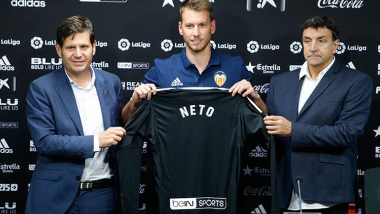 Norberto%20Neto%20resmi%20bergabung%20dengan%20Valencia.