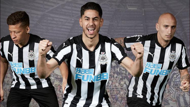 Jersey anyar Newcastle United. Copyright: Official Website