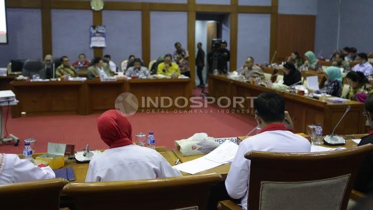 Raker Kemenpora dengan Komis X DPR Perihal Dana SEA Games 2017 Copyright: Herry Ibrahim/Indosport