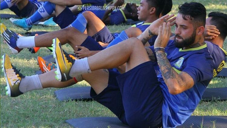 Skuat Persiba Balikpapan jalani latihan jelang laga lawan Madura United. Copyright: Instagram/Persiba Balikpapan