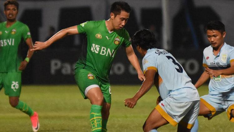 Suasana pertandingan Persela vs Bhayangkara FC. Copyright: Tim Media Bhayangkara FC