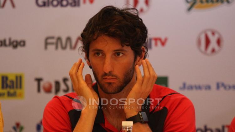 Pemain Espanyol, Esteban Granero dalam jumpa pers. Copyright: Herry Ibrahim/INDOSPORT