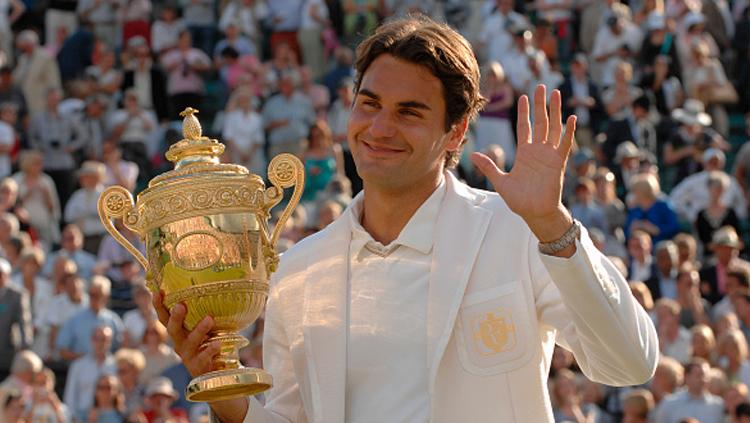 Roger Federer saat juara Wimbledon 2007.