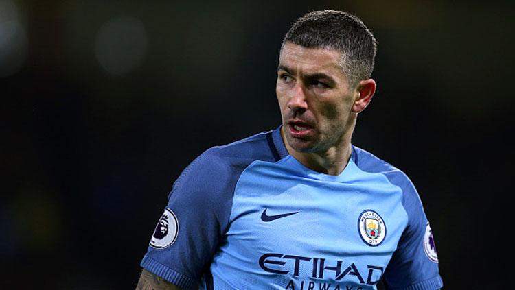 Bek Manchester City, Aleksander Kolarov. Copyright: INDOSPORT