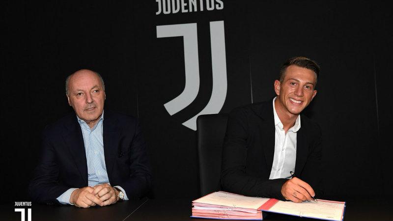 Federico Bernardeschi, pemain anyar Juventus. Copyright: Twitter Juventus