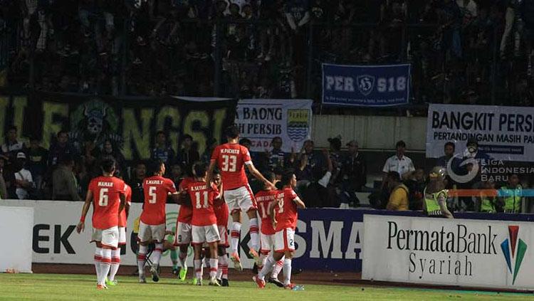 Selebrasi Ramdani Lestaluhu bersama rekan satu timnya. Copyright: Liga-indonesia.id