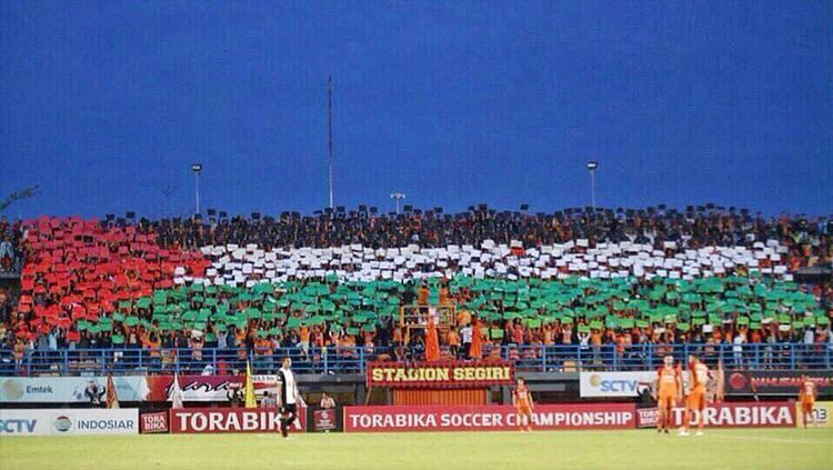 Koreografi bendera Palestina. Copyright: Instagram/bidadaritribun