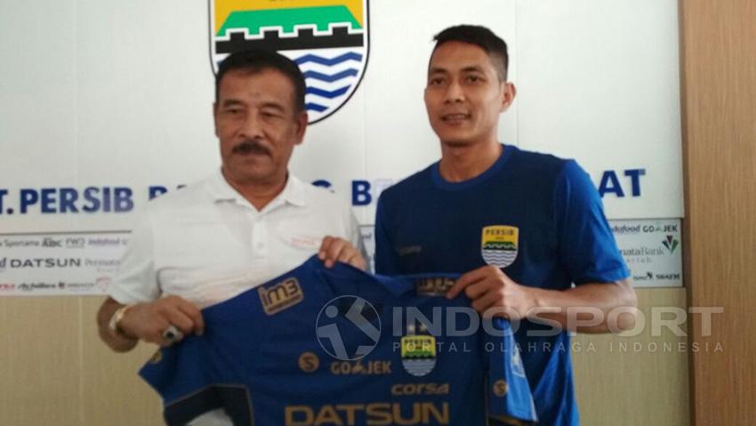 Purwaka Yudhi kembali untuk membela Persib Bandung. Copyright: Muhammad Ginanjar/Indosport.com