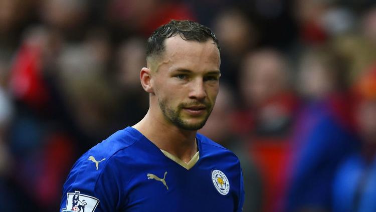 Danny Drinkwater dikaitkan sebagai pengganti Nemanja Matic di Chelsea. Copyright: 90min