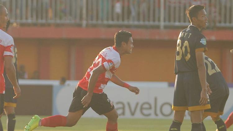 Madura United sukses kalahkan Persela berkat gol Fandi Eko Utomo. Copyright: Instagram @maduraunited.fc