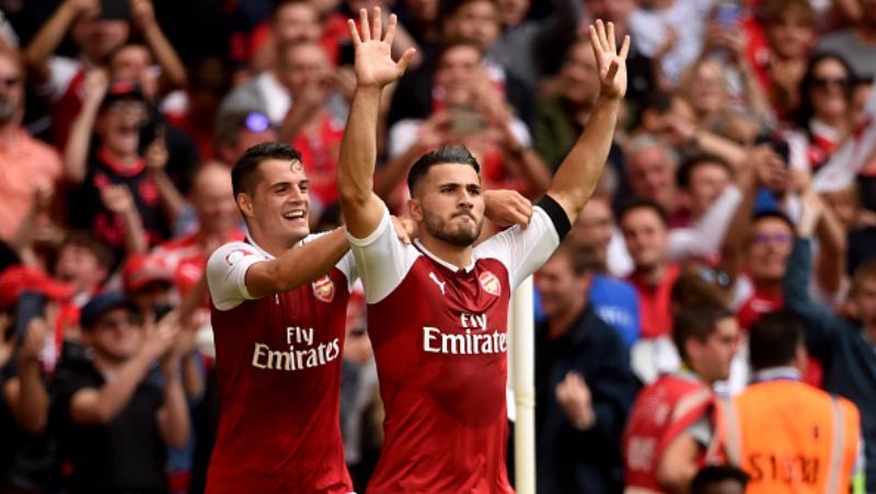 Sead Kolasinac membuat gol penyama kedudukan untuk Arsenal atas Chelsea. Copyright: INDOSPORT