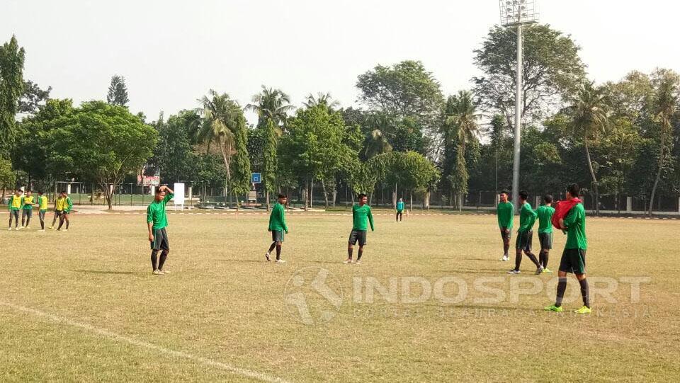 Timnas U-16 saat sedang latihan. Copyright: Lanjar Wiratri/Soicaumienbac.cc