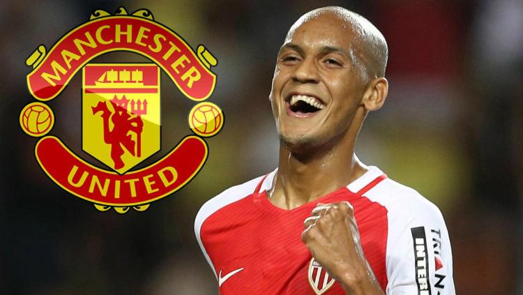 Fabinho menjadi pemain incaran Manchester United. Copyright: Thesun.co.uk.