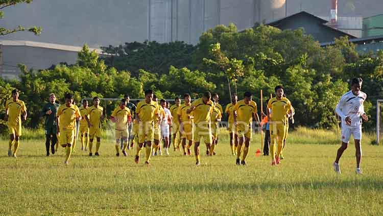 Suasana latihan pemain Semen Padang jelang lawan Sriwijaya FC. Copyright: Taufik Hidayat/INDOSPORT