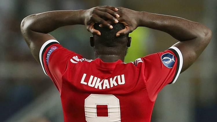 Kekecewaan Romelu Lukaku yang gagal meraih gelar Piala Super Eropa.