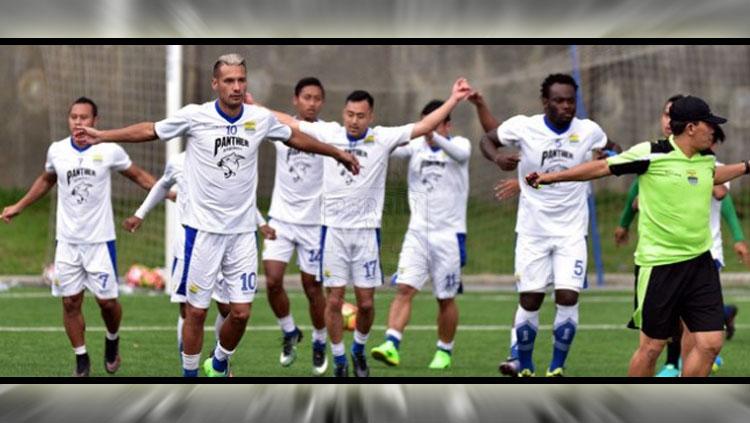 Suasana latihan Persib Bandung jelang lawan Arema FC. Copyright: persib.co.id