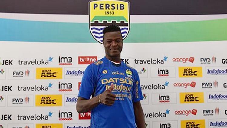 Striker Persib Bandung, Ezechiel NDouassel. Copyright: persib.co.id