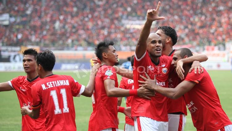 Selebrasi para pemain Persija Jakarta atas gol kedua yang dicetak Reinaldo Elias da Costa. Copyright: Herry Ibrahim/Indosport.com