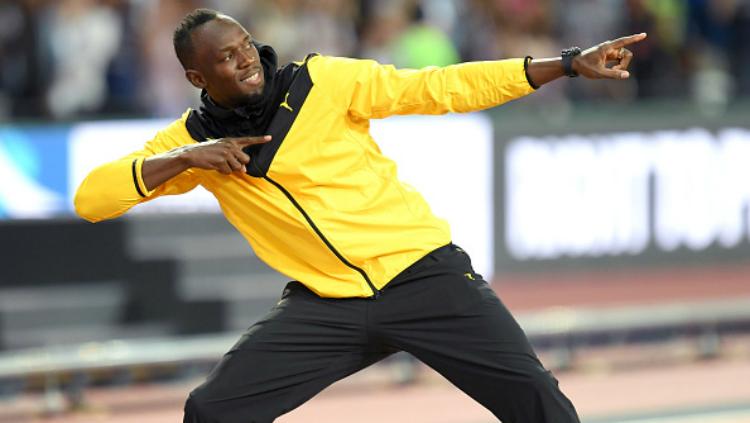 Usain Bolt selebrasi di hadapan 56 ribu pendukungnya. Copyright: INDOSPORT