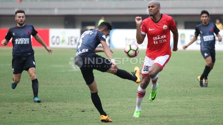Persija Jakarta vs PSM Makassar.