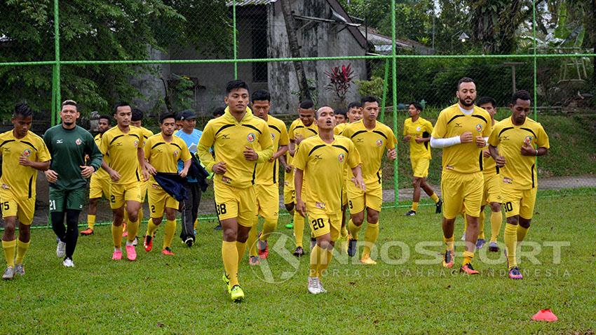 Tim Semen Padang saat latihan bersama. Copyright: Taufik Hidayat/Indosport.com
