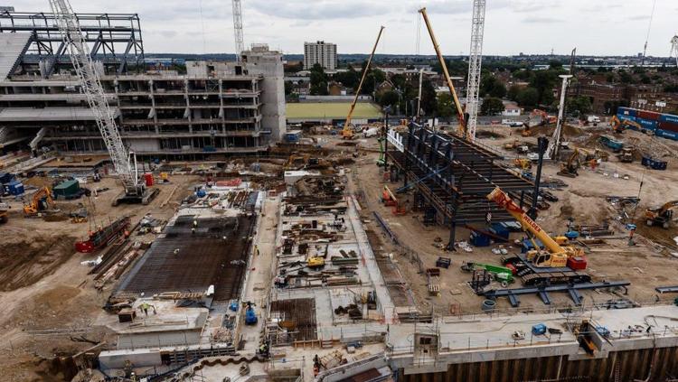 Pembangunan stadion White Hart Lane. Copyright: thesun.co.uk